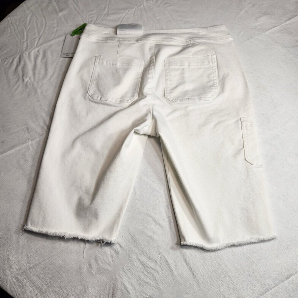 Westbound Park Avenue Womens Size 8 P   Pull On White Shorts Mid-Rise Stretch 22 - Picture 2 of 11